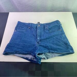 Forever 21 Daisy Duke Shorts Size 30